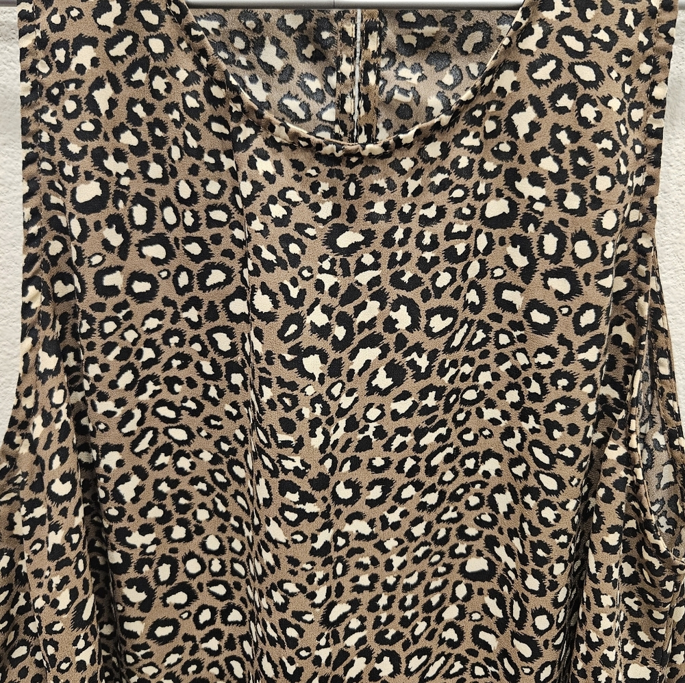 Leopard Print Sleeveless Top - Picture 3 of 3